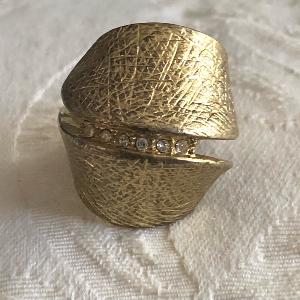 BCBGMaxAzria gold brutalist clear stone ring